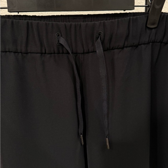 Lululemon On The Fly Pant *Woven 27" - Picture 5 of 9